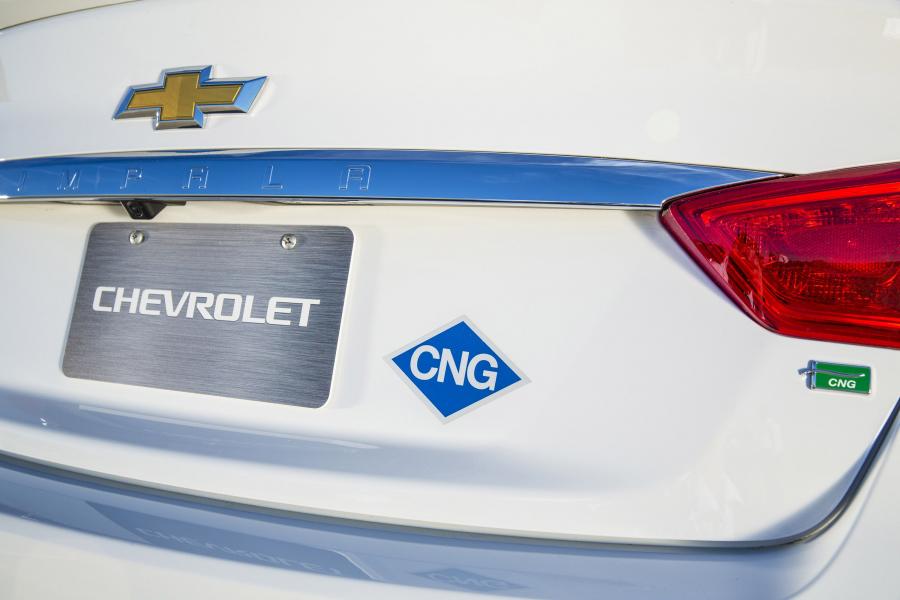  Chevrolet Impala Bi-Fuel 2015 года  (фото 6 из 13)